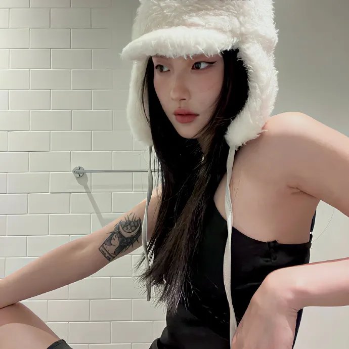 裸聊女舍